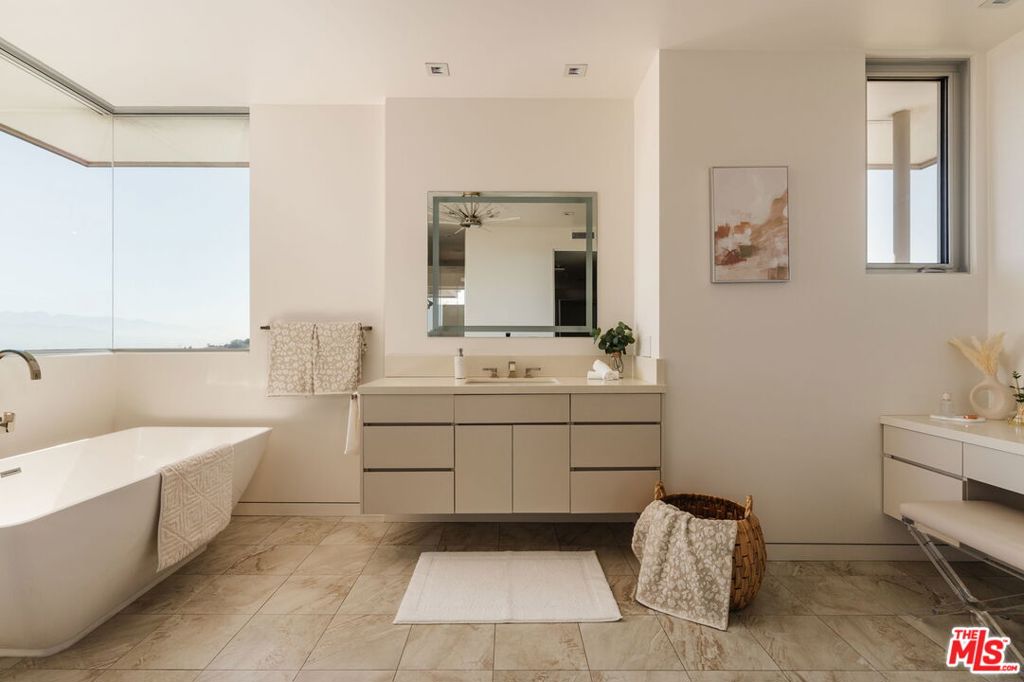 MLS #26875921 image #60