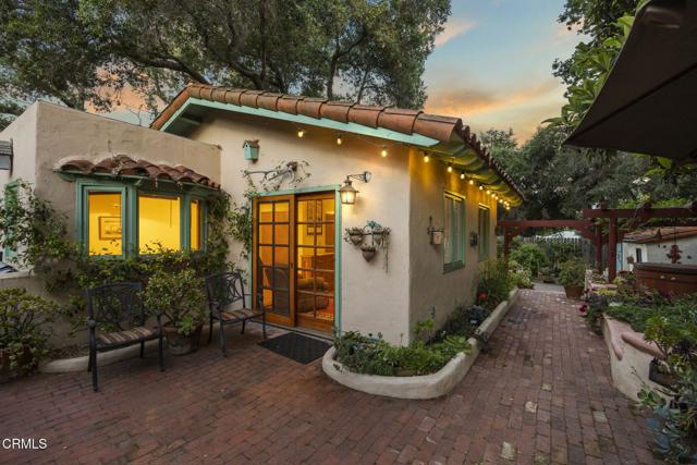 308 Topa Topa Drive, Ojai CA: https://media.crmls.org/mediaz/6605bb2c-8799-499e-a401-02cff19f3cc9.jpg