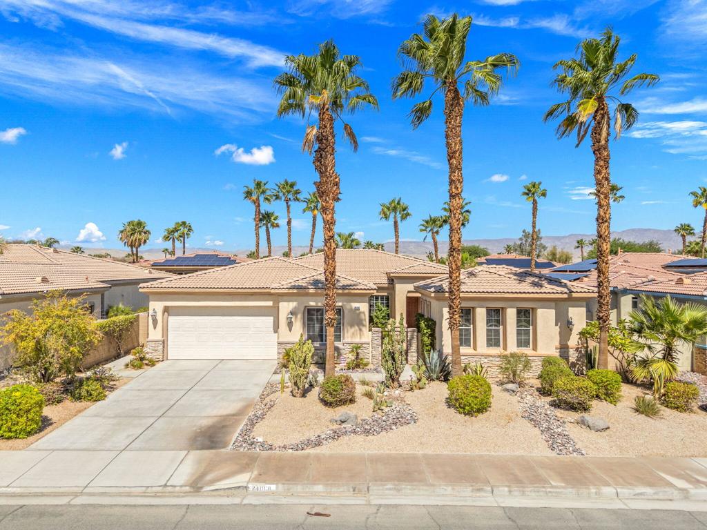 74068 Kokopelli Circle