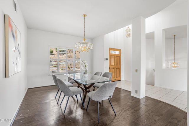 800 Manor Ridge Road, Santa Paula CA: https://media.crmls.org/mediaz/660877d4-2c4b-4915-96e3-55f3465c7436.jpg