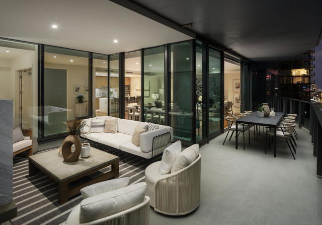 2855 5th Ave, San Diego CA: https://media.crmls.org/mediaz/6608bfe8-51ea-4e5f-bca4-5edf2c9c69b4.jpg