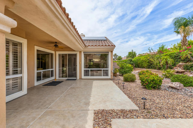 78368 Sunrise Canyon Avenue, Palm Desert CA: https://media.crmls.org/mediaz/66093bb2-b395-4837-9753-e33dbf8a6f52.jpg