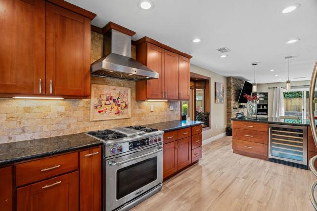 51 Saint Ramon Court, Danville CA: https://media.crmls.org/mediaz/6609d1f5-f10a-4061-b726-24c91558a946.jpg