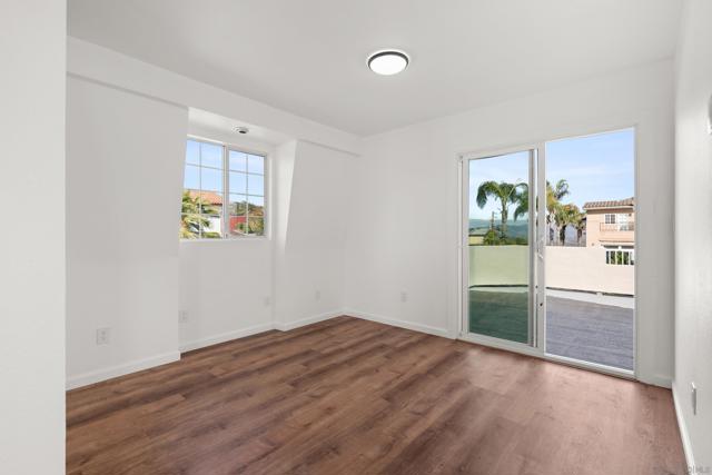 9811 Eucalyptus St, Spring Valley CA: https://media.crmls.org/mediaz/660bc419-5171-45a1-9fae-22e12eda1b2c.jpg