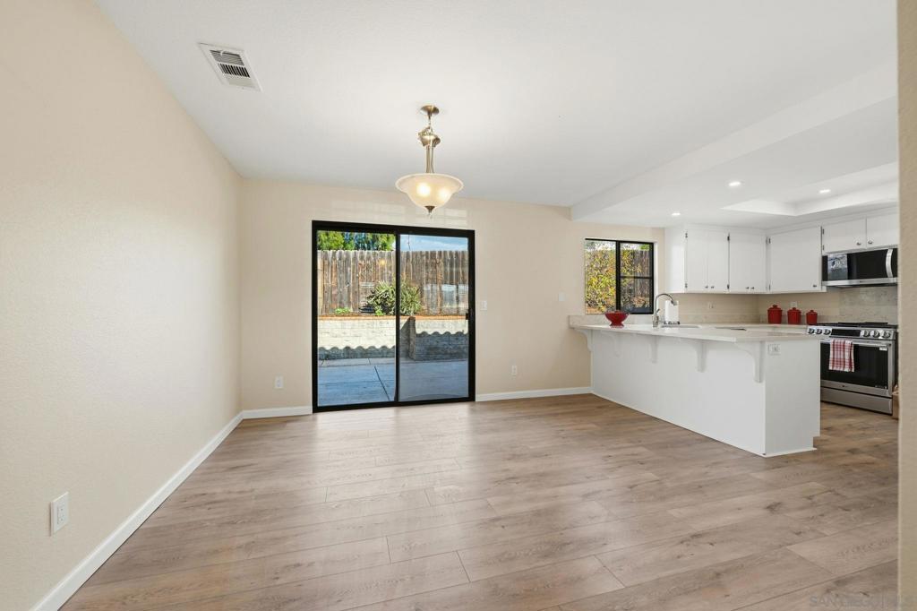 660Bfb06 5D11 43D8 A7Bb 34D7C99663A6 304 Lion Valley Rd, Escondido, Ca 92027 &Lt;Span Style='BackgroundColor:transparent;Padding:0Px;'&Gt; &Lt;Small&Gt; &Lt;I&Gt; &Lt;/I&Gt; &Lt;/Small&Gt;&Lt;/Span&Gt;