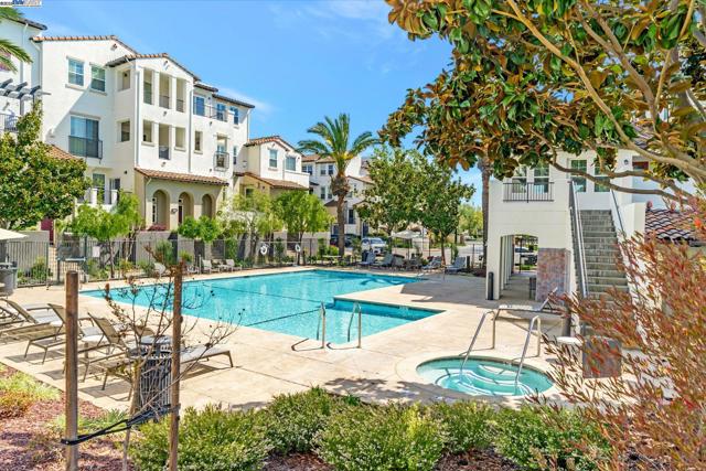 4222 Clarinbridge Cir, Dublin CA: https://media.crmls.org/mediaz/660ca8f4-b0f2-4866-ba13-31d5c71f3ed5.jpg