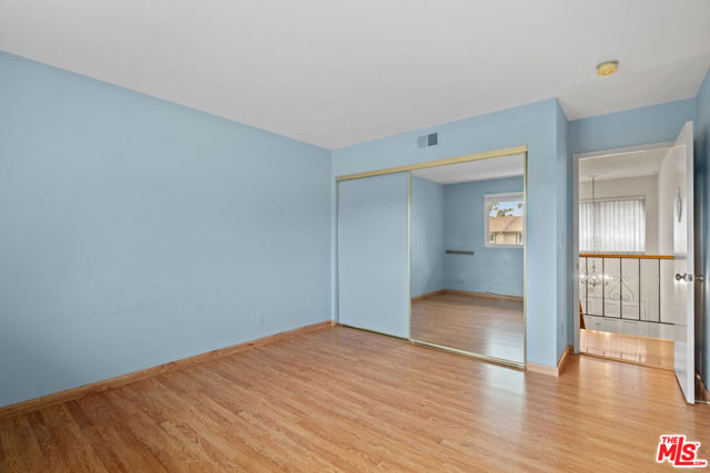 18933 Kittridge Street, 63 photo 8