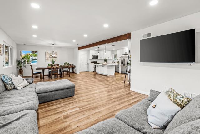 Detail Gallery Image 9 of 30 For 10906 Serena Ln, Lakeside,  CA 92040 - 4 Beds | 2 Baths