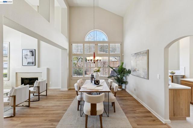 Image 10 of 60 For 674 Crystal Ct