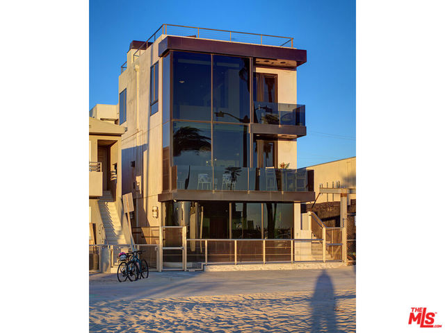3009 OCEAN FRONT Walk photo 2