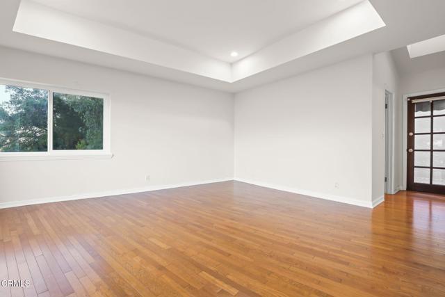 Detail Gallery Image 36 of 68 For 920 Glen Oaks Bld, Pasadena,  CA 91105 - 3 Beds | 3/1 Baths