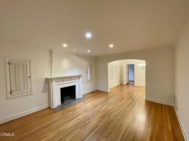 Detail Gallery Image 3 of 24 For 31 Oak Knoll Gardens Dr, Pasadena,  CA 91106 - 2 Beds | 2 Baths