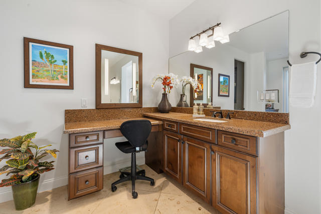 Image 49 of 83 For 2 Diamond Court