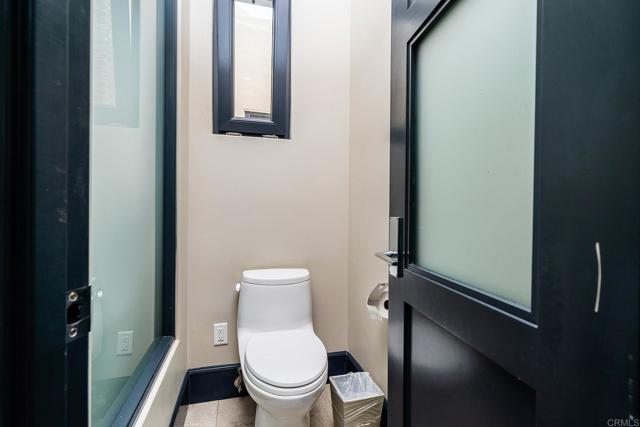 Image 15 of 43 For 907 S Tremont Street