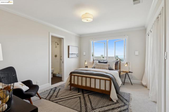 412 Scenic Avenue, Piedmont CA: https://media.crmls.org/mediaz/6612b831-75d9-44a6-92e2-4923f0df7751.jpg