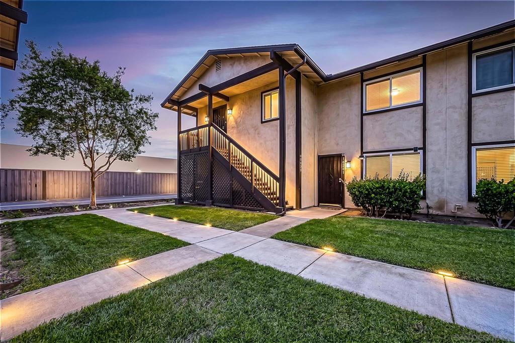 10333 Carefree Dr