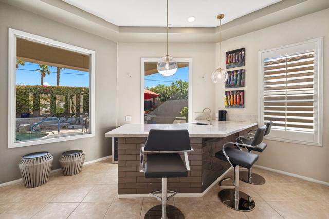 47410 Via Florence, La Quinta CA: https://media.crmls.org/mediaz/661519ec-5a86-4bd0-a804-2231a5f4eac9.jpg