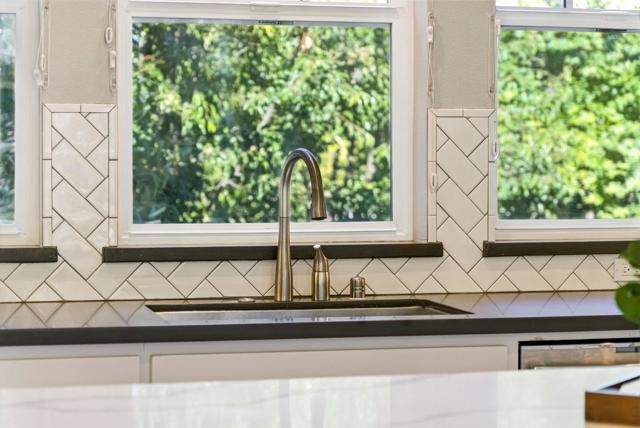 649 Sierra Vista Avenue, Mountain View CA: https://media.crmls.org/mediaz/6615837b-a3eb-473d-9ebd-b5e41474fa15.jpg