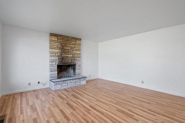 1080 Fairview Road, Hollister CA: https://media.crmls.org/mediaz/66172d84-fcda-4a6c-a1d6-ade79468f6f7.jpg