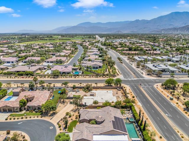 81025 Tranquility Drive, Indio CA: https://media.crmls.org/mediaz/66173538-9d77-4316-9a2f-c7cea89ad59a.jpg