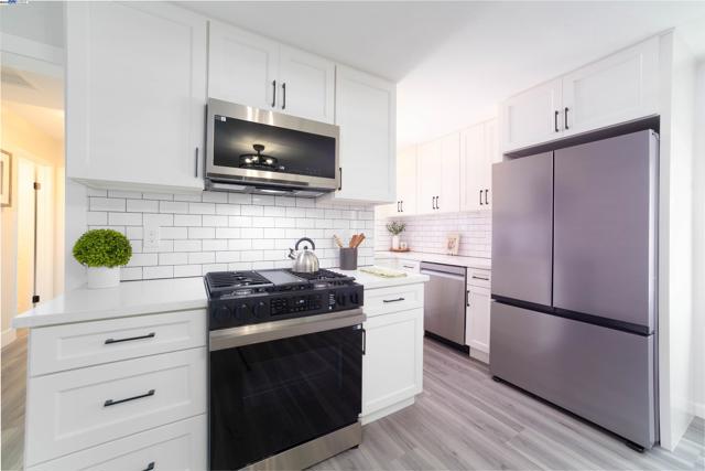 33972 10Th St, Union City CA: https://media.crmls.org/mediaz/661799e4-99c0-42b7-ac31-9e2a8ffb2536.jpg