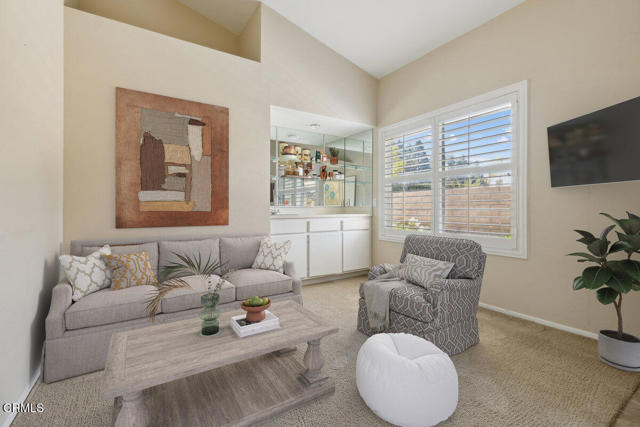 Detail Gallery Image 27 of 38 For 297 Estancia Pl, Camarillo,  CA 93012 - 2 Beds | 2 Baths