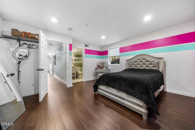 4255 Raynol Street, Los Angeles CA: https://media.crmls.org/mediaz/6618475c-a8cf-4e4d-a279-63c407d7f0e8.jpg