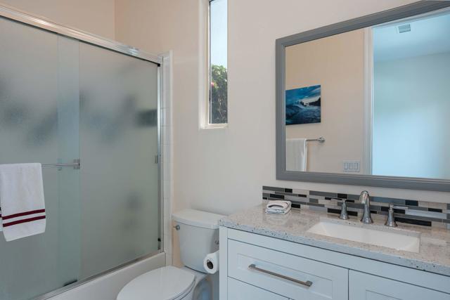 69727 Camino Pacifico, Rancho Mirage CA: https://media.crmls.org/mediaz/6618cc97-7dba-4e59-866a-ebc56baf6b7f.jpg