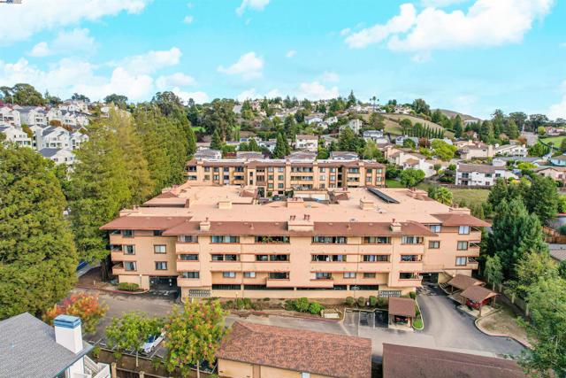 Image 53 of 55 For 26937 Hayward Blvd  217