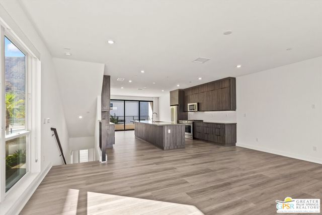 906 Cameron Center Drive, Palm Springs, CA 92264