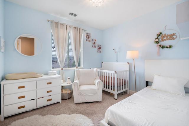 1551 Lily Court, Hollister CA: https://media.crmls.org/mediaz/661adcd3-f87d-44ca-ab11-59086d60c0e7.jpg