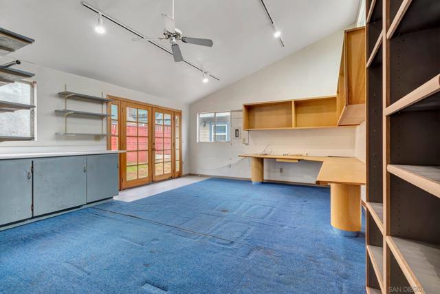4232 Arden Way, San Diego CA: https://media.crmls.org/mediaz/661b4103-0e98-4173-a2e0-9718cb01655a.jpg