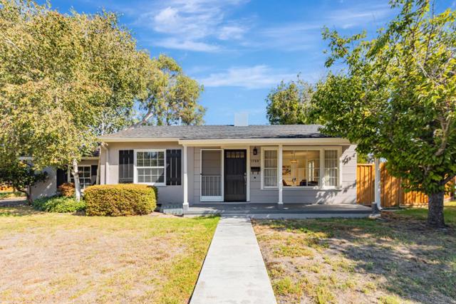 Image 3 of 37 For 1759 Heatherdale Avenue