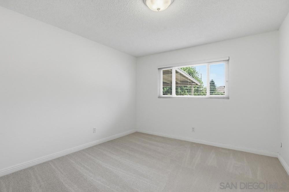 12838 Montauk St - photo 18