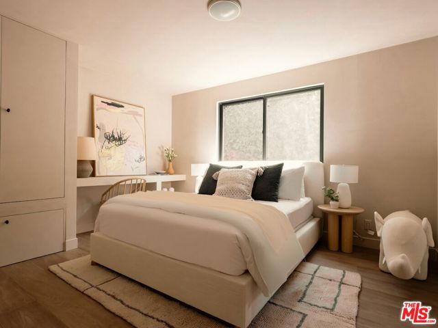 4790 Galendo Street, Woodland Hills CA: https://media.crmls.org/mediaz/661cee4c-366b-45b4-8b16-20251009fc64.jpg