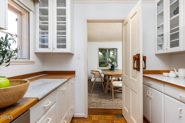 314 Arroyo Drive, South Pasadena CA: https://media.crmls.org/mediaz/661d0f28-e6a8-4f3c-a09f-26f47ad416f5.jpg