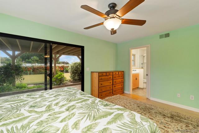 1745 Tamarack Ave, Carlsbad CA: https://media.crmls.org/mediaz/661d5026-003f-4d90-b4d9-89c4b25e10ed.jpg