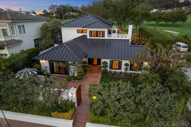 7505 Pepita Way, La Jolla CA: https://media.crmls.org/mediaz/661d52a9-e0c9-4ffb-9096-c0c5a1929e10.jpg