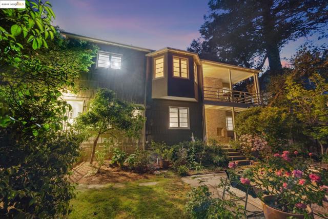 1025 Creston Rd, Berkeley CA: https://media.crmls.org/mediaz/661da358-9816-4ec0-a4c6-11b8299b7b0e.jpg