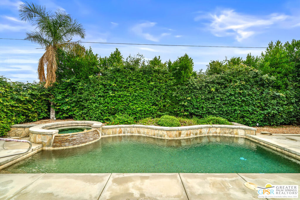 MLS #25619547PS image #25