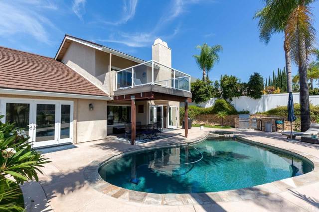 10667 Viacha Dr, Tierrasanta CA: https://media.crmls.org/mediaz/66202caa-6598-4235-9dc2-0a2af4bea522.jpg