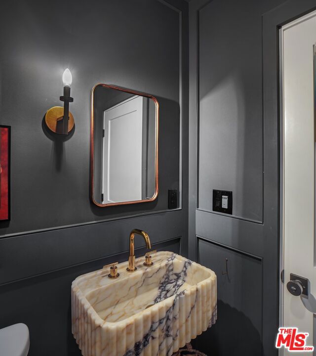 Image 22 of 29 For 4525 Greenbush Avenue