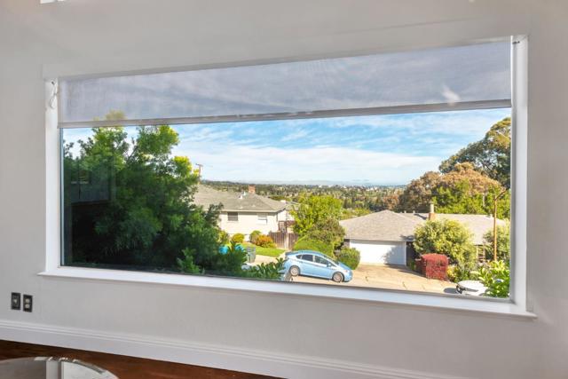 347 Rolling Hills Avenue, San Mateo CA: https://media.crmls.org/mediaz/6621f004-fd43-4d8e-98d8-5ce2b4a204eb.jpg