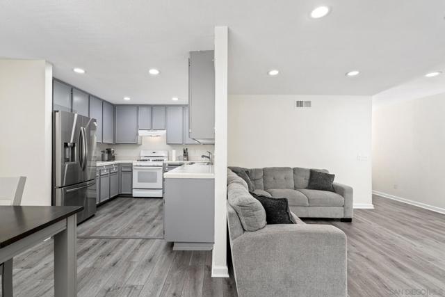 10794 Jeanne Ter, Santee CA: https://media.crmls.org/mediaz/6621f84d-7b86-4214-b401-da57fb13a8a6.jpg