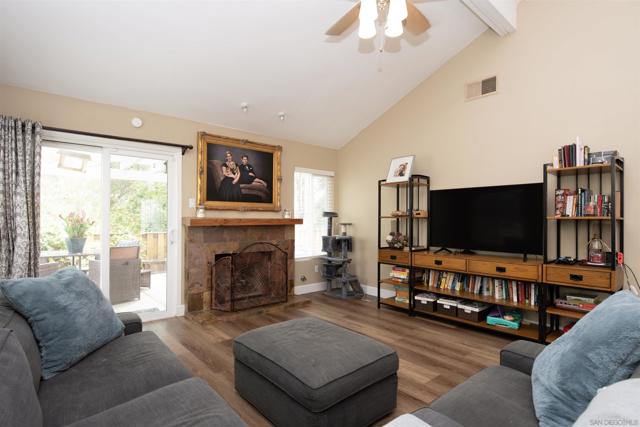 1873 Guilder Gln, Escondido CA: https://media.crmls.org/mediaz/66223f29-7e74-4c28-9b1f-cee2e34623f5.jpg