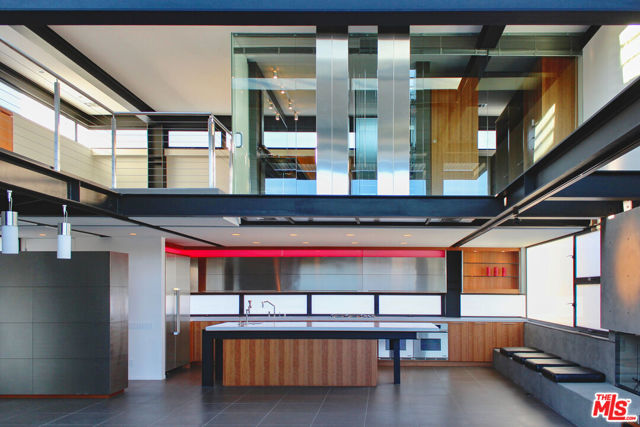 12315 Gorham Avenue, Los Angeles CA: https://media.crmls.org/mediaz/66237c24-018b-4829-a4bc-f6dd8008d8e0.jpg