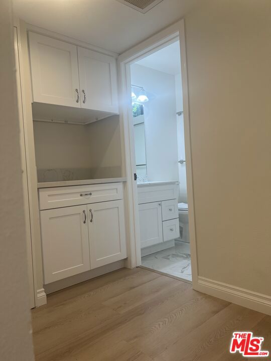 1017 Sonora Avenue, Glendale CA: https://media.crmls.org/mediaz/66239739-31cc-46e4-9e1a-46f09ff5eaee.jpg