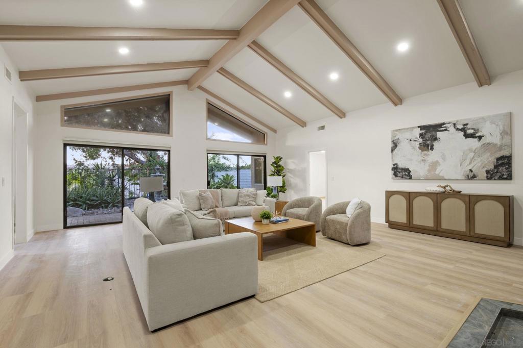 7001 Almaden Ln - photo 11