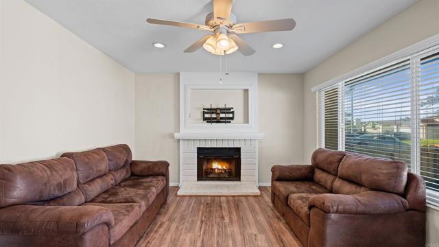 Detail Gallery Image 3 of 24 For 10053 Kibler Dr, –,  CA 92126 - 3 Beds | 2 Baths