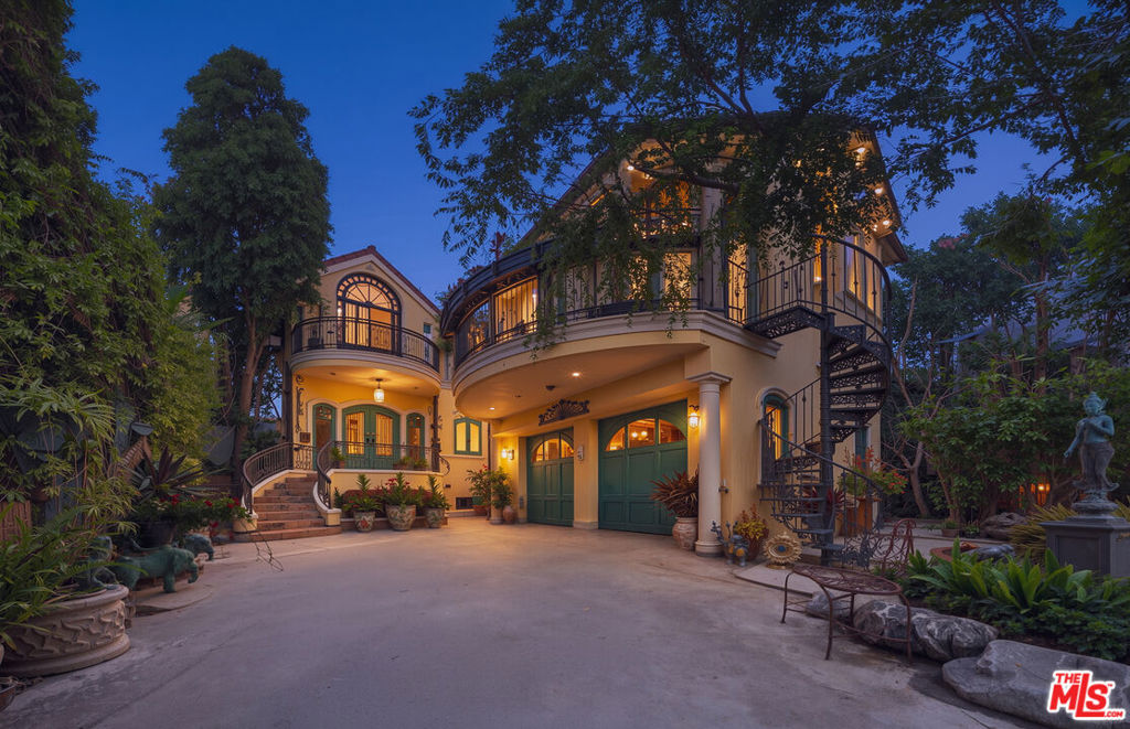 215 23rd Street — Mediterranean